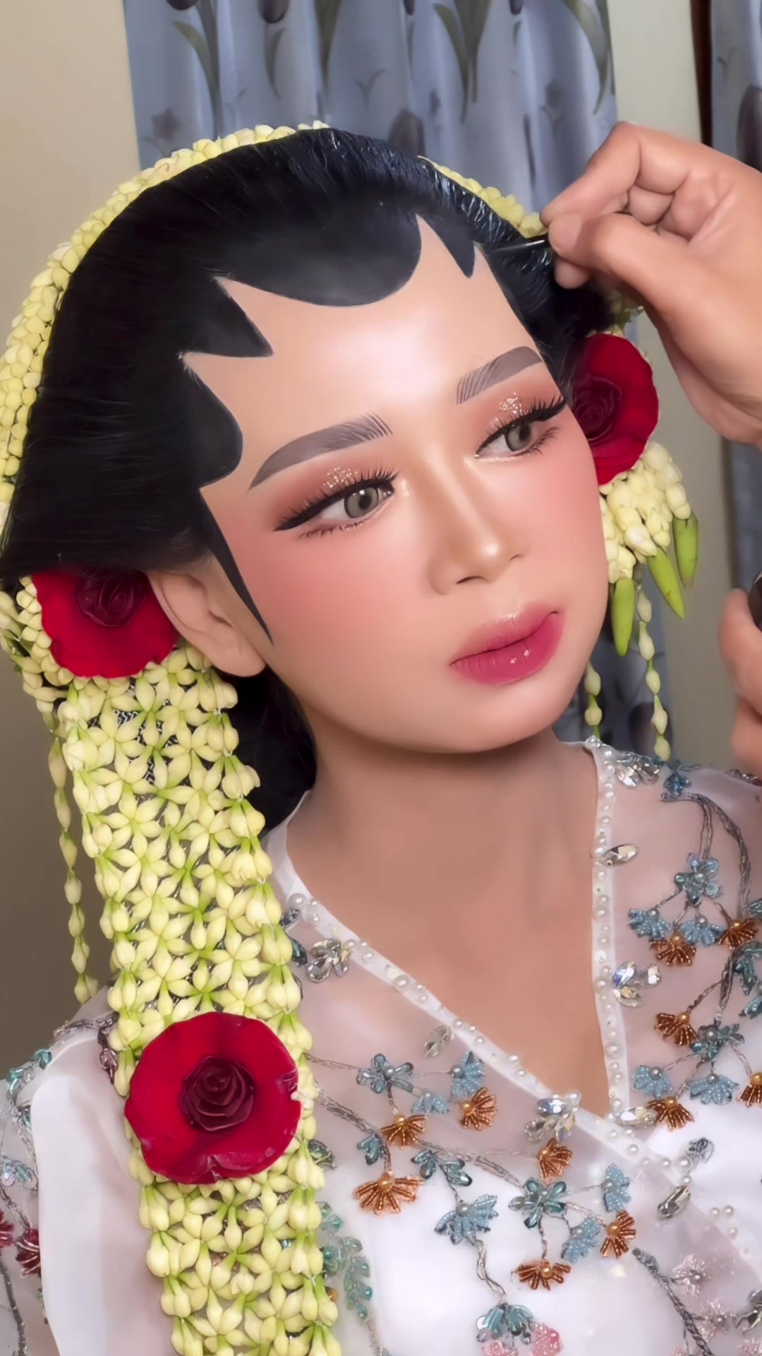 @idamakeuppati
