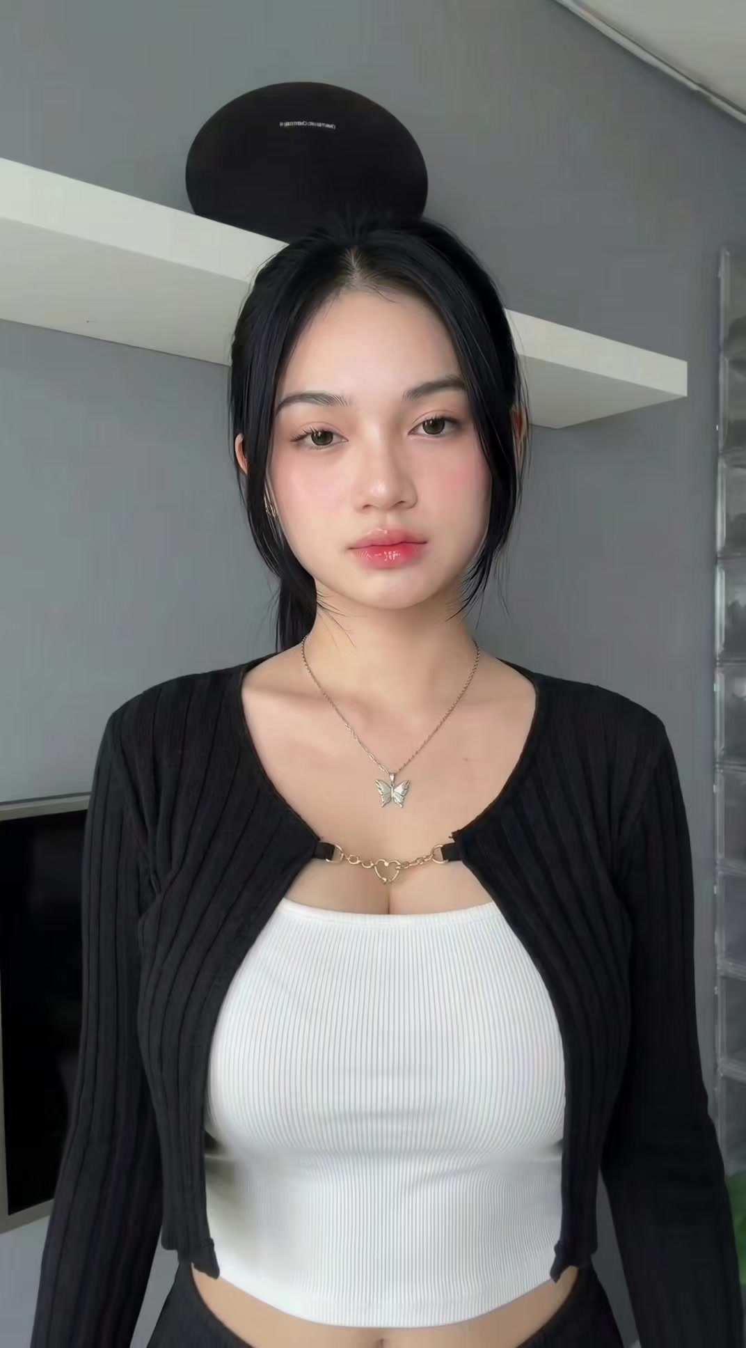 @flora0ne