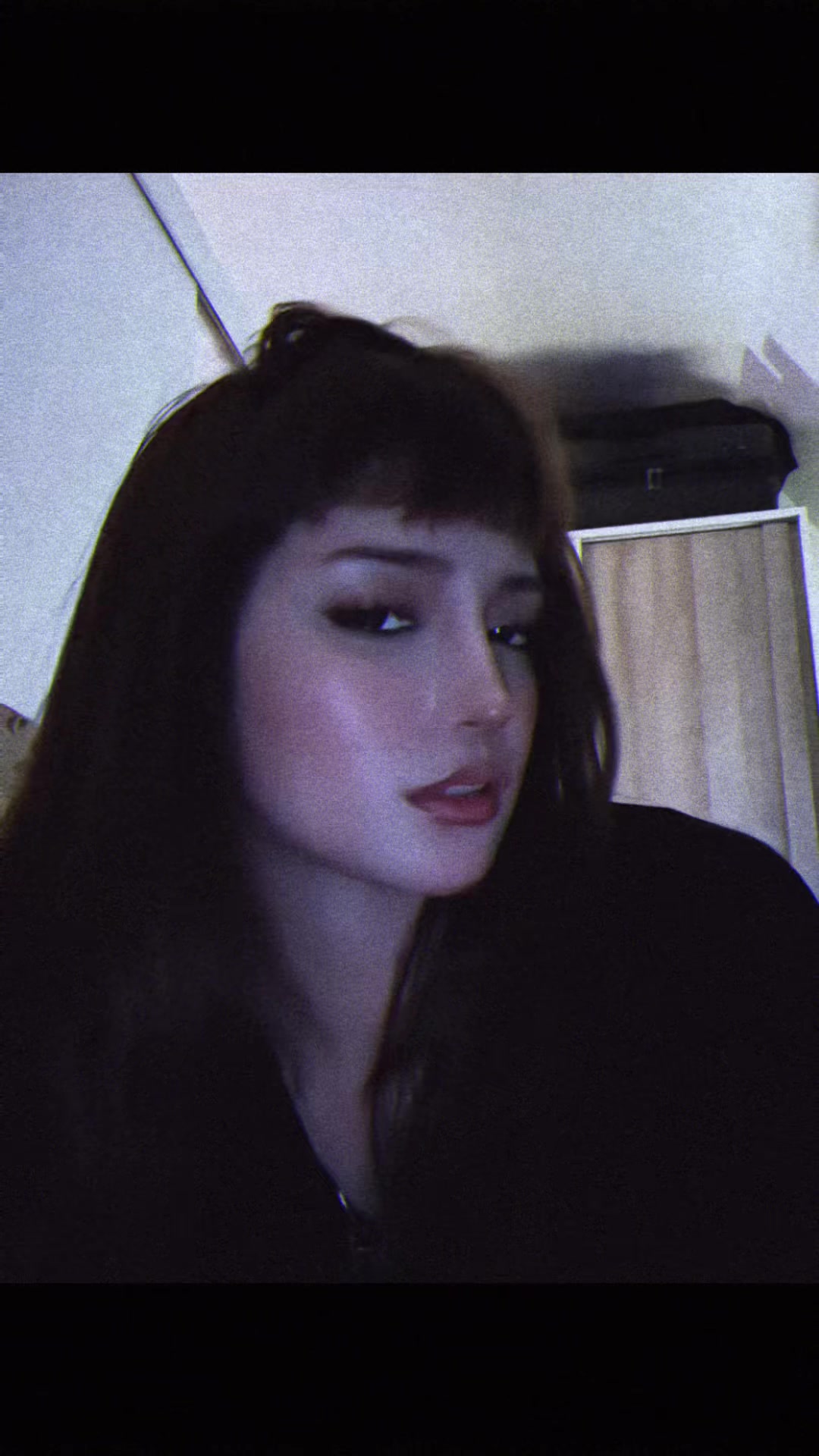 @𝔄𝔫𝔤𝔢𝔩 🦇