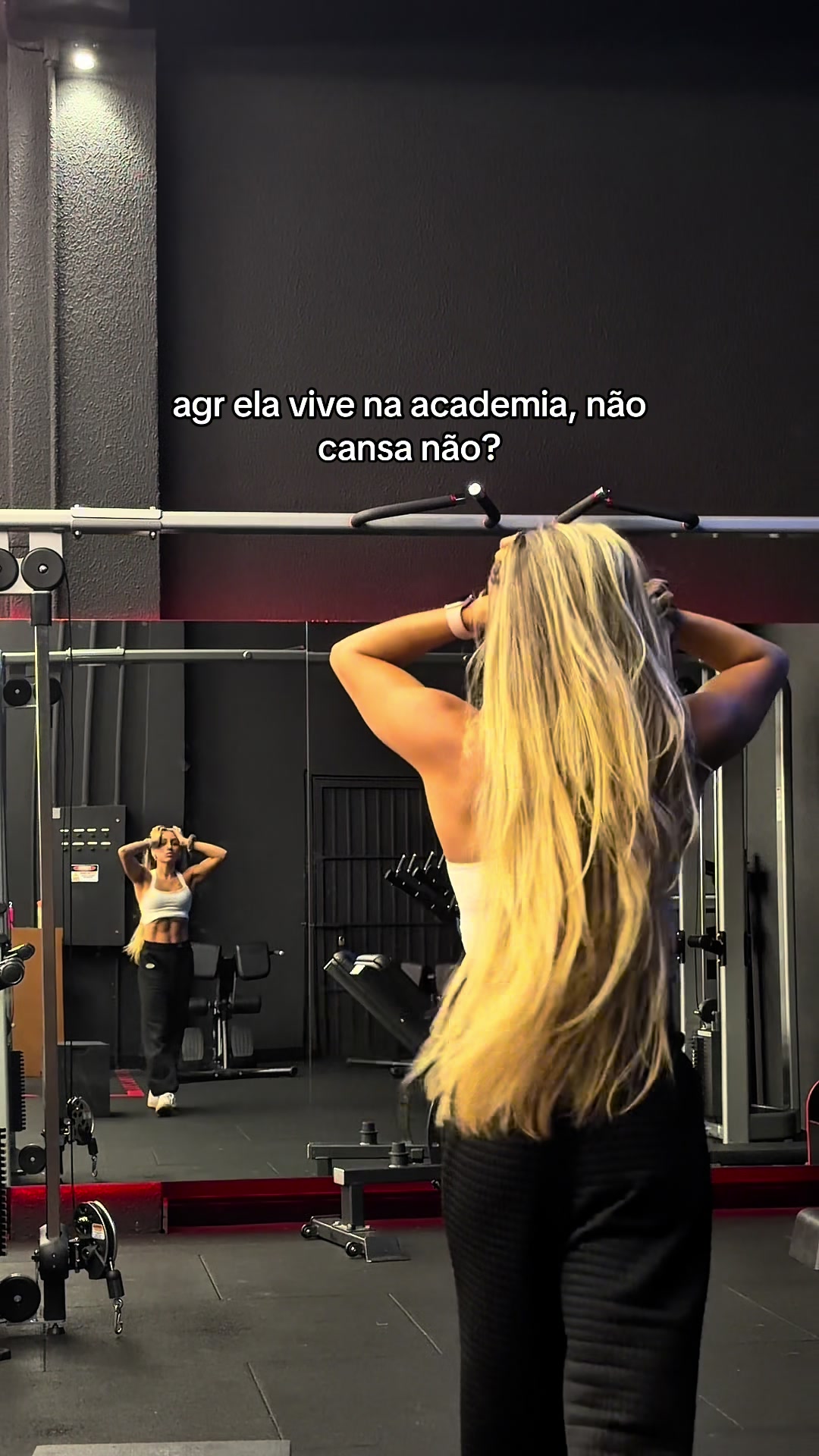@Gi.Helena