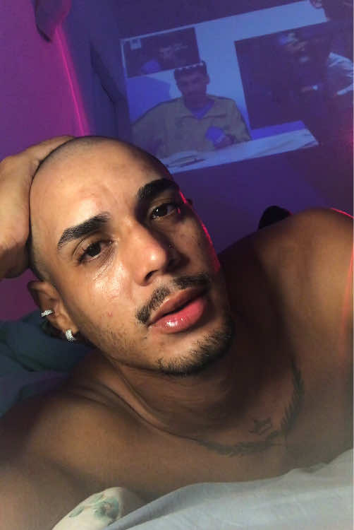 @o moço dramático 🥀