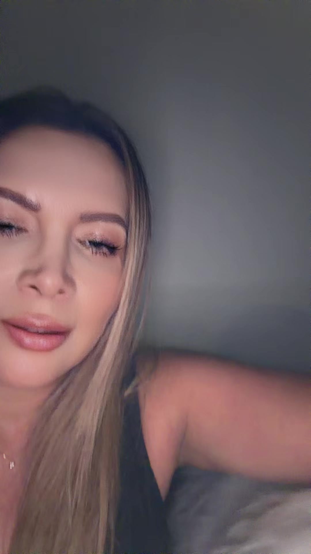 @Anna Karyna