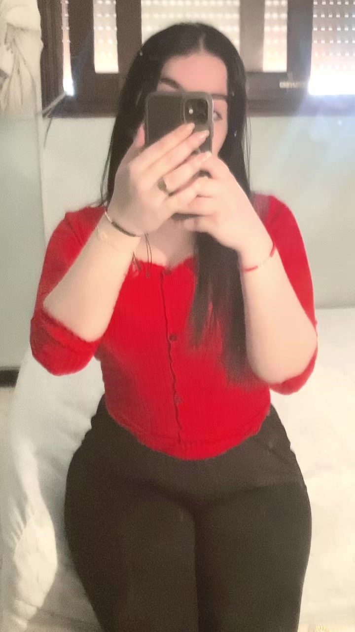 @oumniabetty1