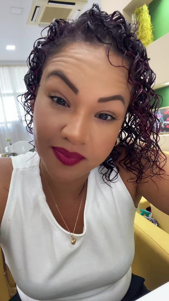 @Silvinha ✨