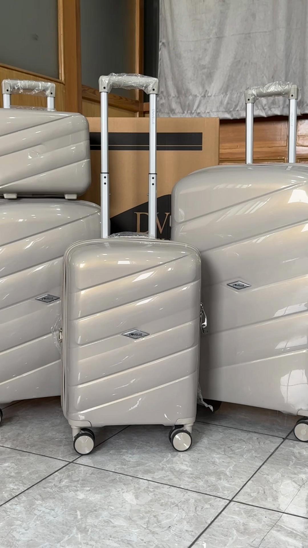 @zeeshanluggagebag