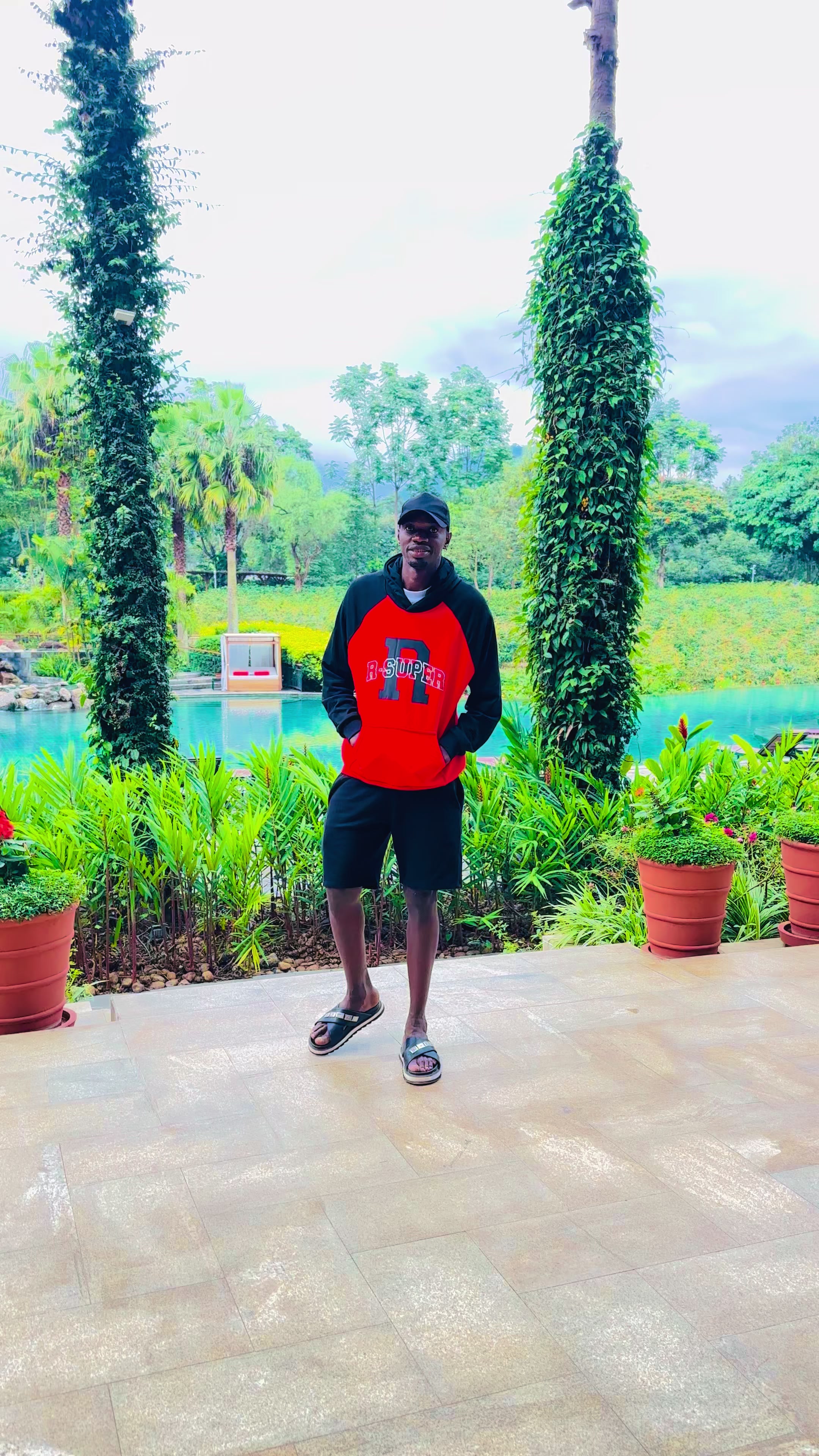 @Mr Liwalo na Liwe 🥴
