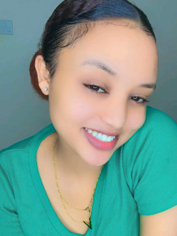 @𝐁𝐢𝐫𝐪𝐢𝐢🦋🤍