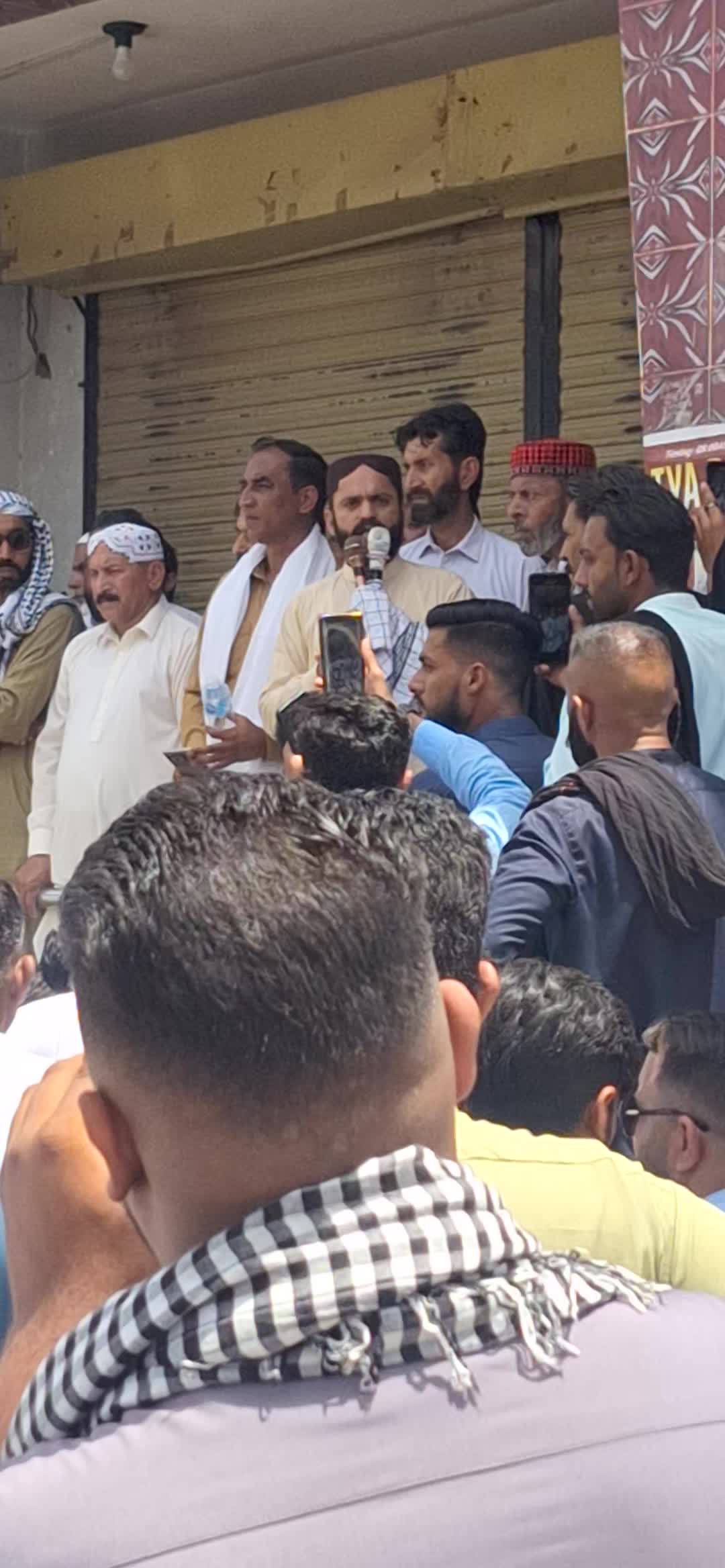 @A͎h͎s͎a͎n͎_kashmiri