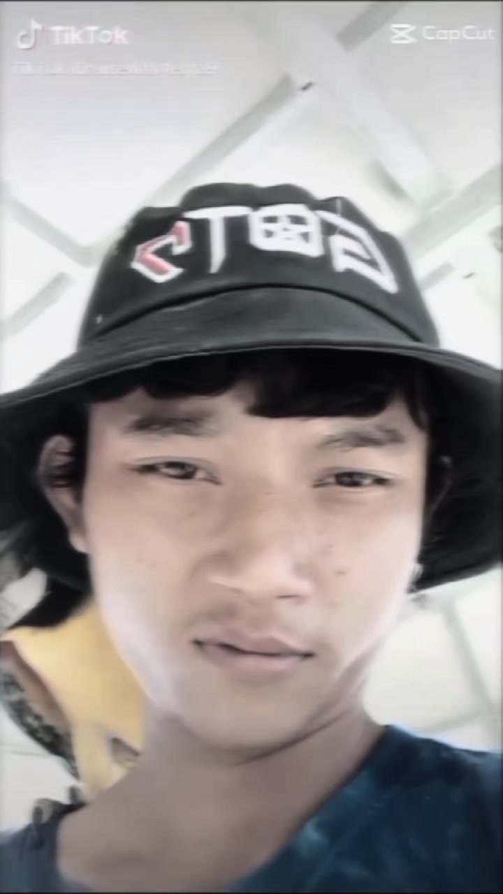 @Zxcvbnm