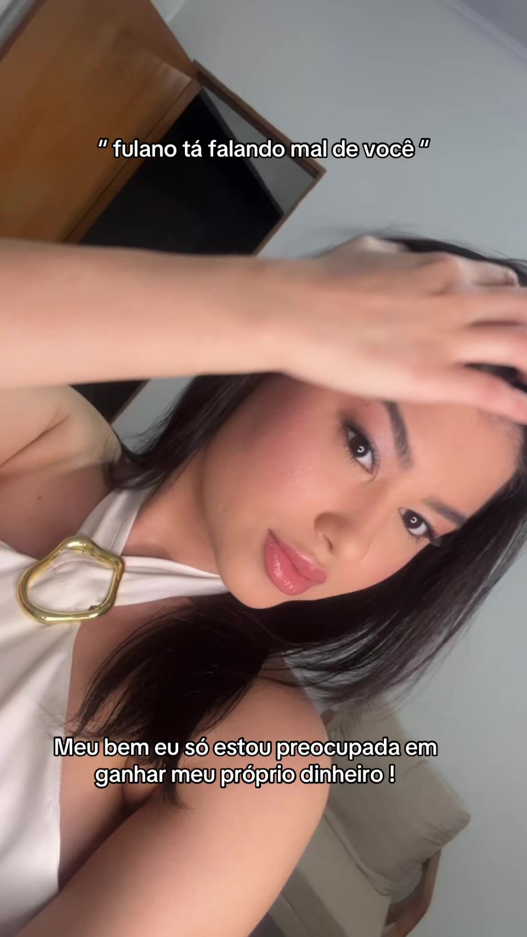 @Helloara