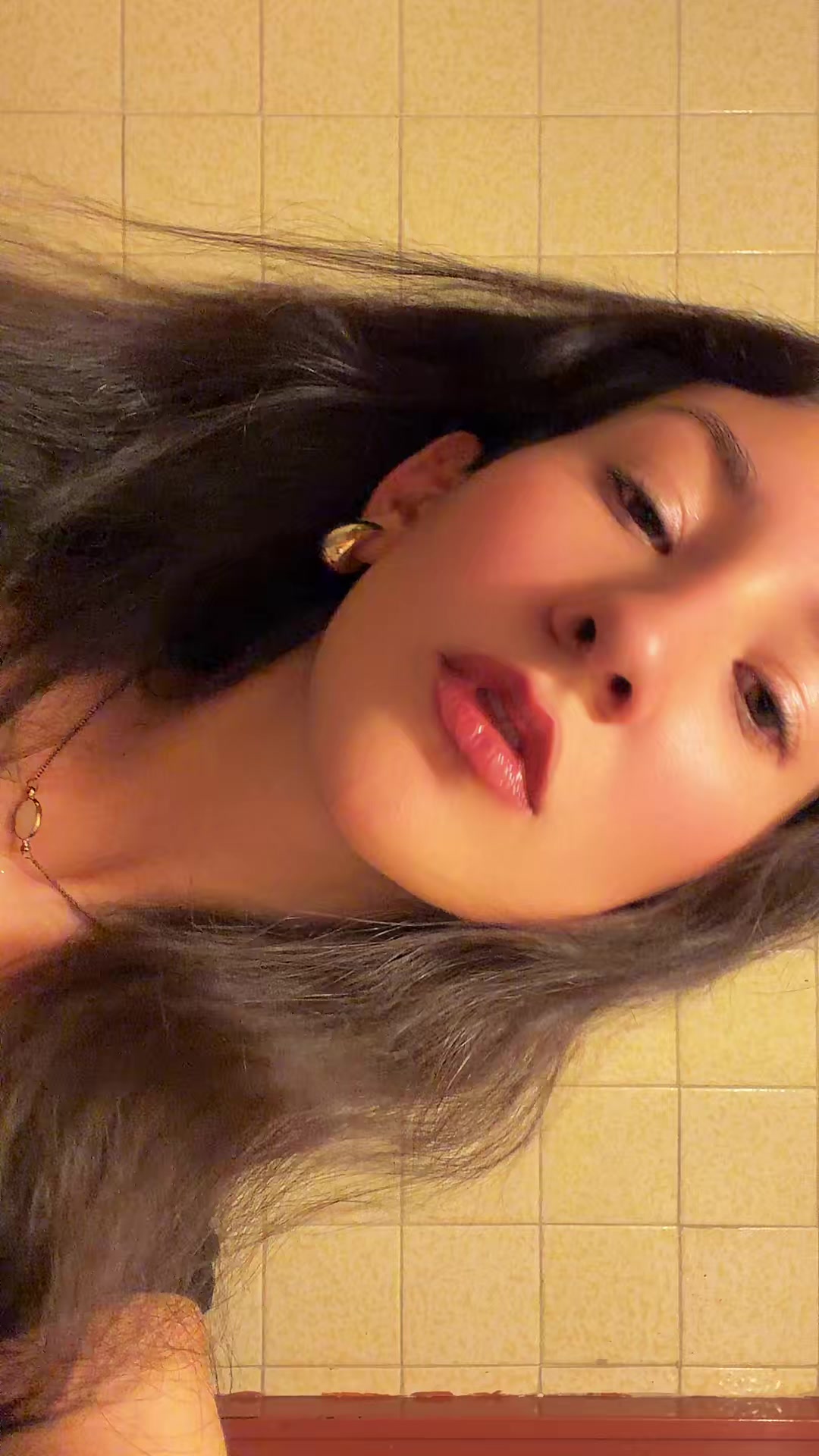 @Esther ✨