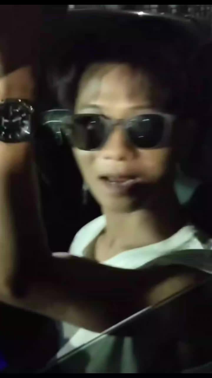 @🦂