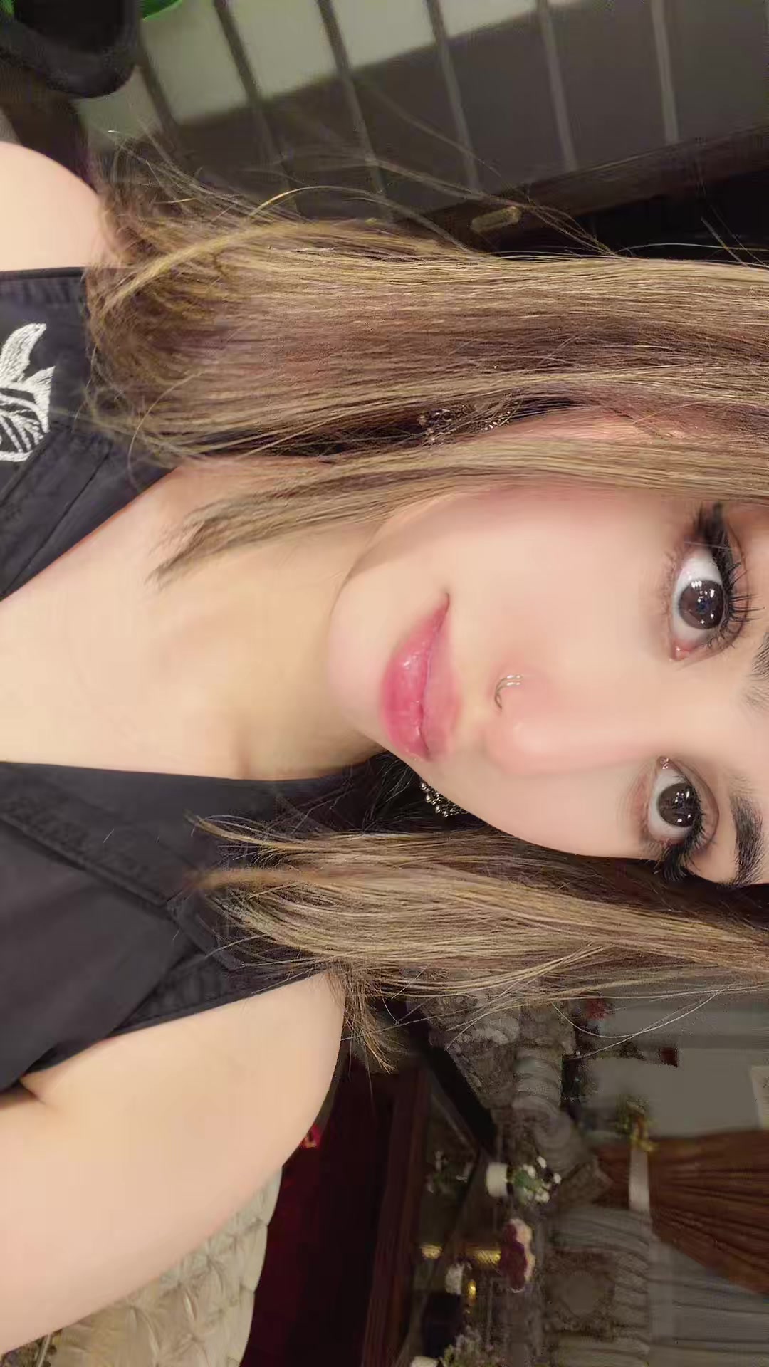 @annienisaar
