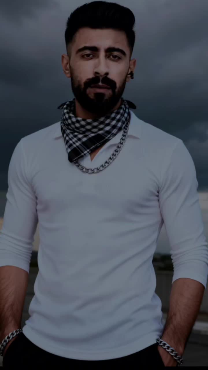 @B&uuml;lent can 142