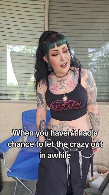 @niki_noxious