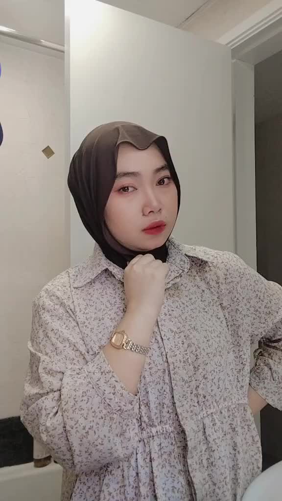 @Queen_Bee🐝🇭🇰