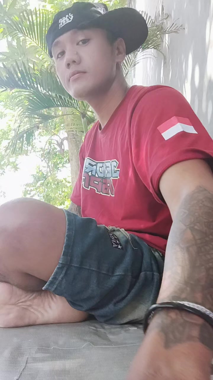 @raja 👑tanpa ratu🥀