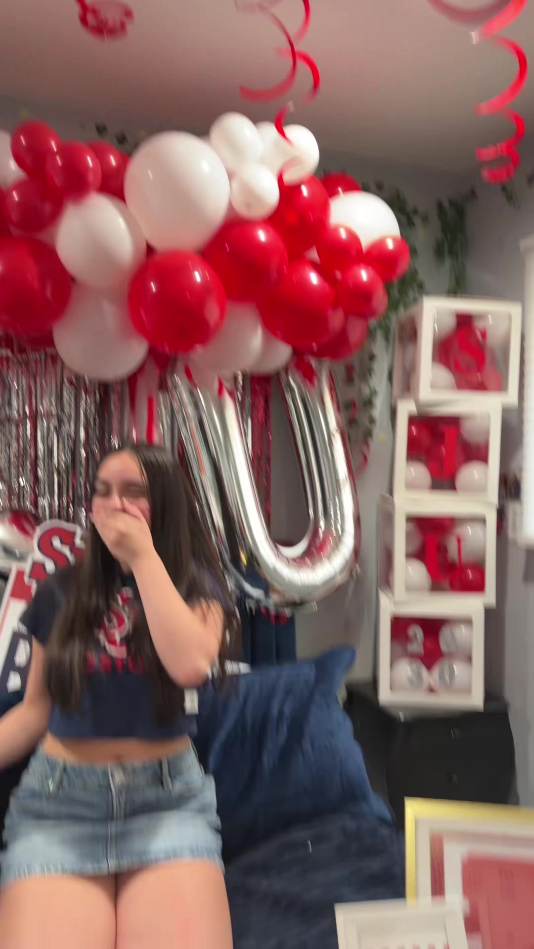 @Bella