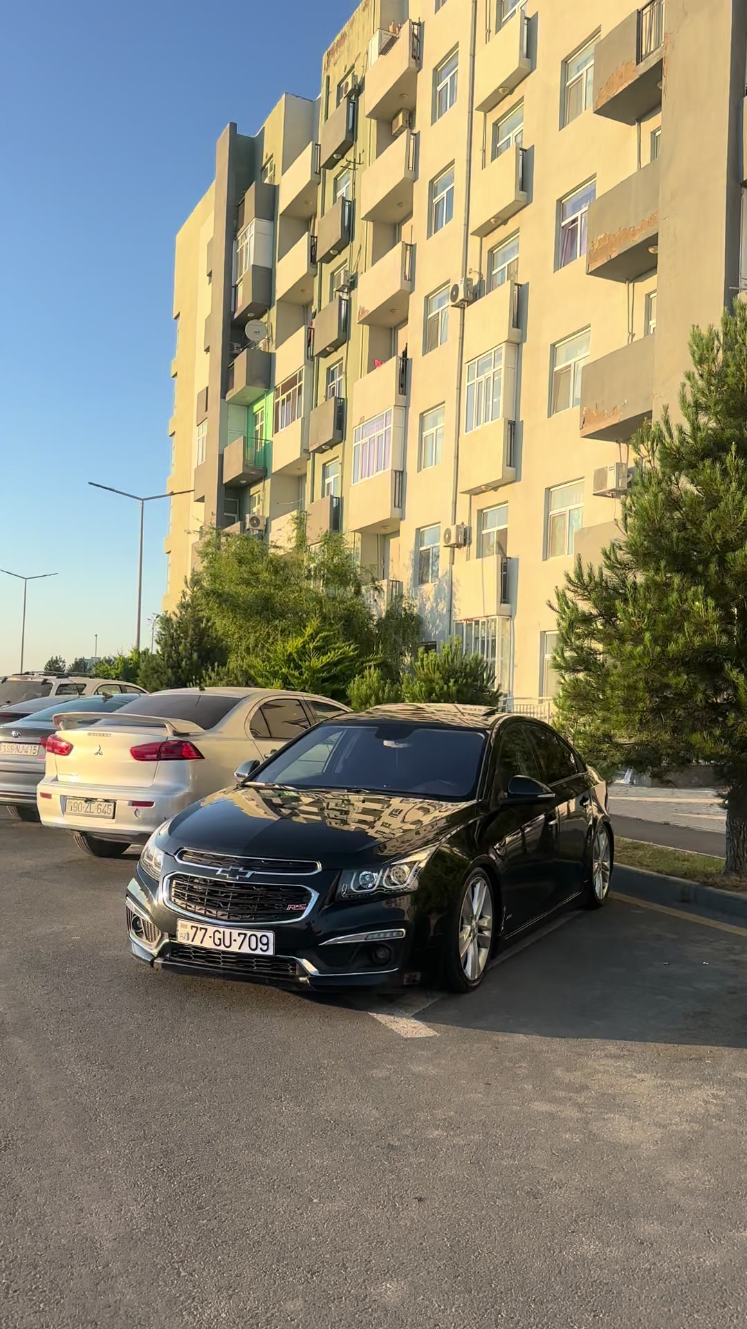 @77GU709