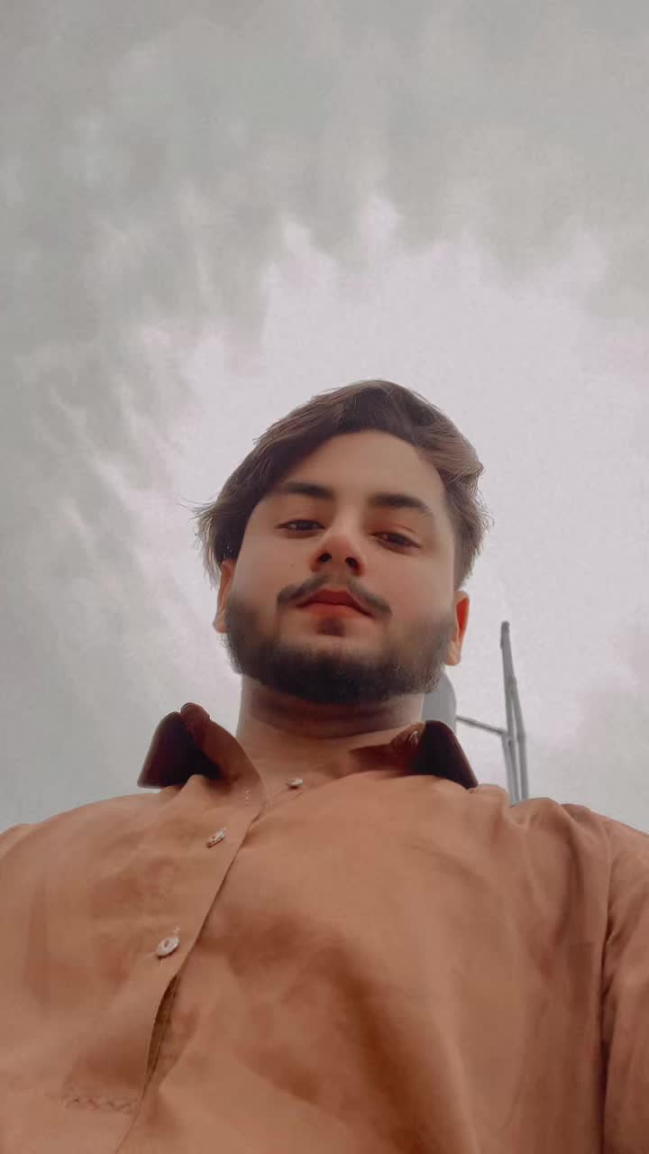 @👑ســـردار مـلـک اُسـامـہ✌🏻🦁