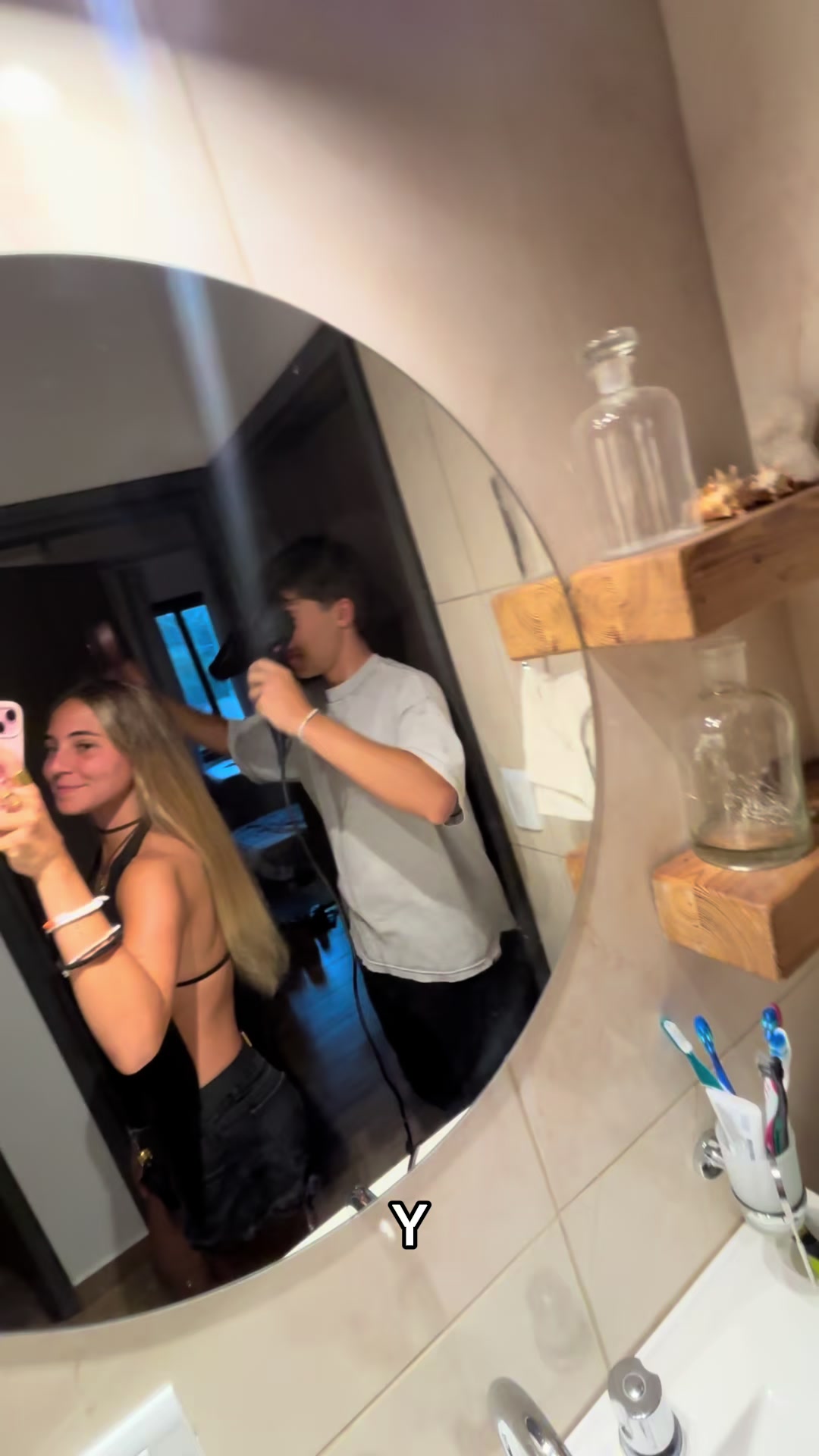 @tini_nicholson