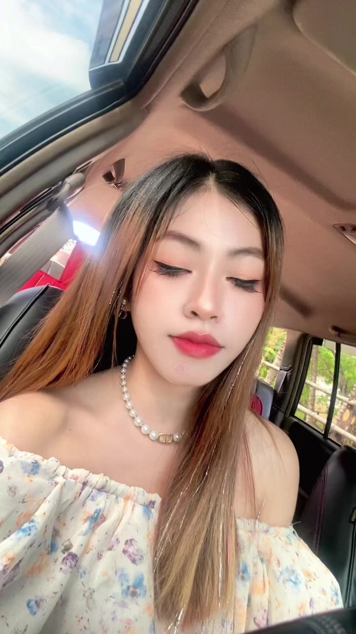 @Reachny រាជនី