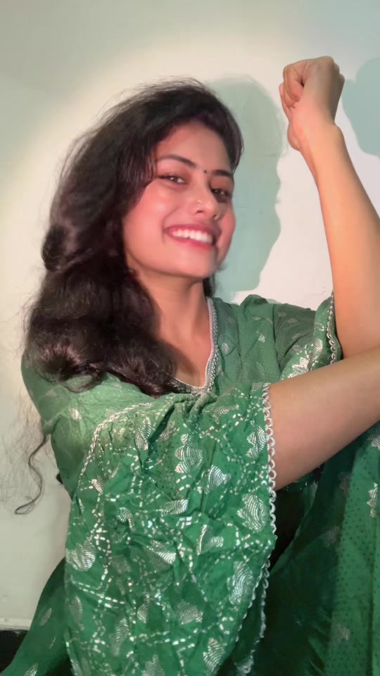 @MAYA 💫