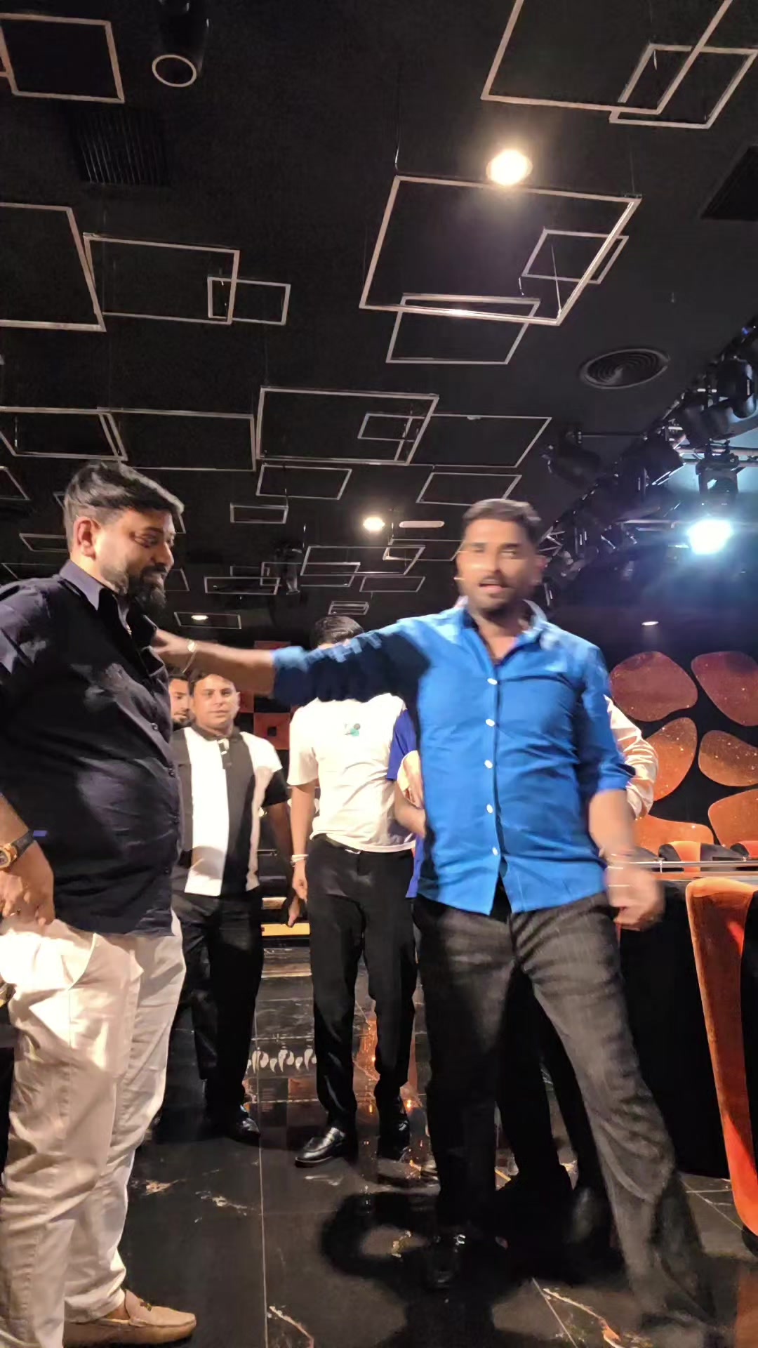 @8rajatsaini