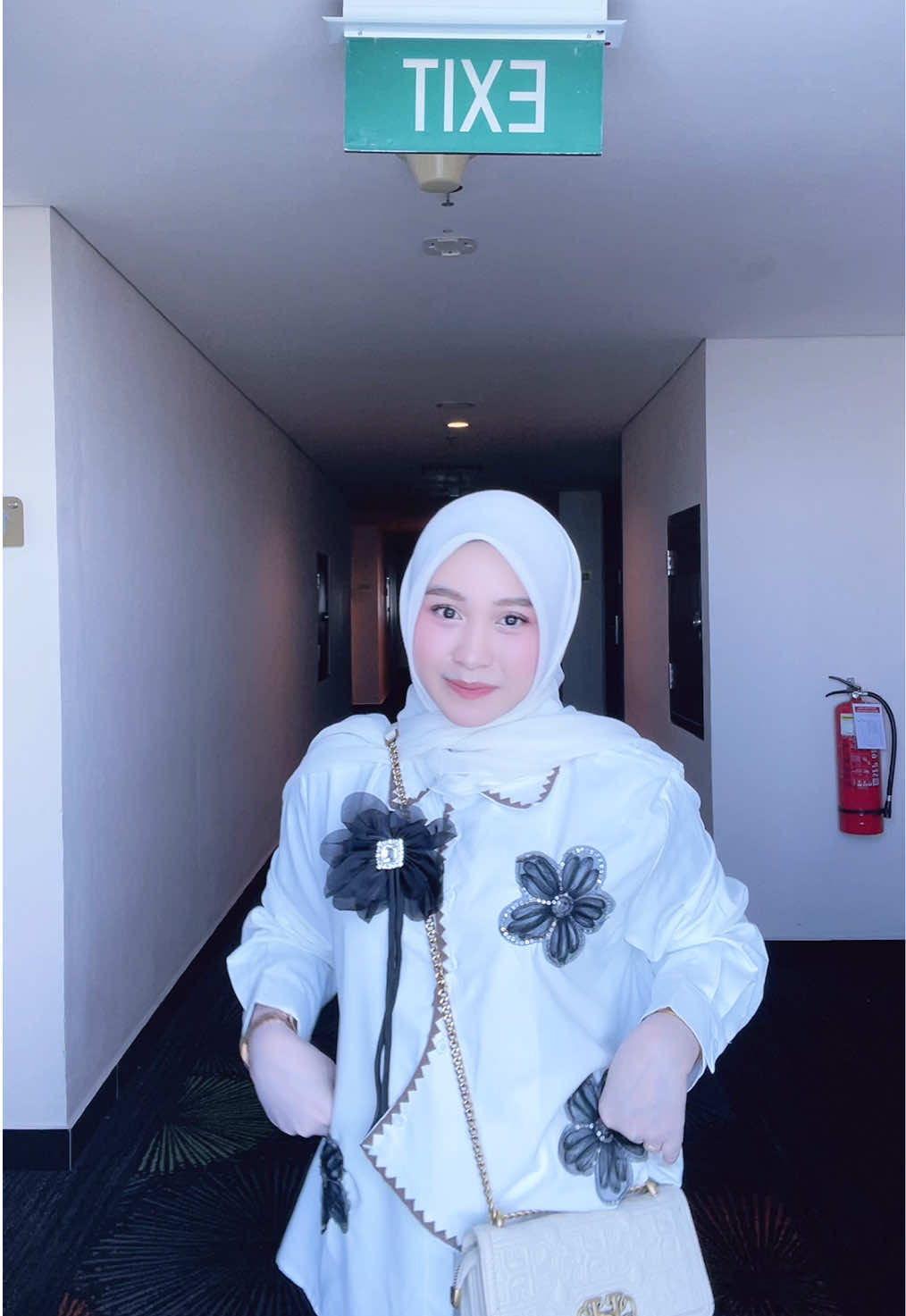 @yaya 𐙚