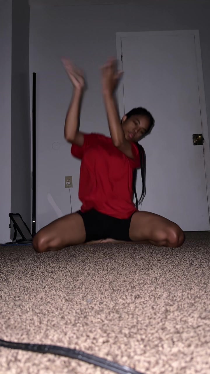 @MickeiaDior