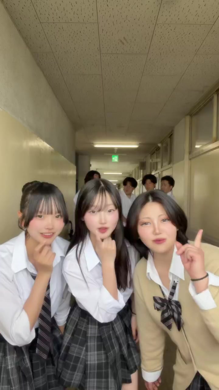 @かの