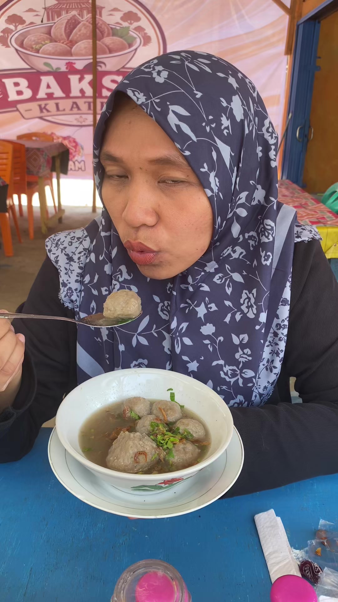@Niaaa_199