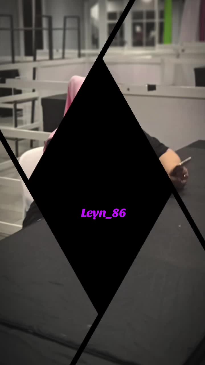@Mìẓ̌ṣ̌ṣ̌ Ɗ'lěýñ
