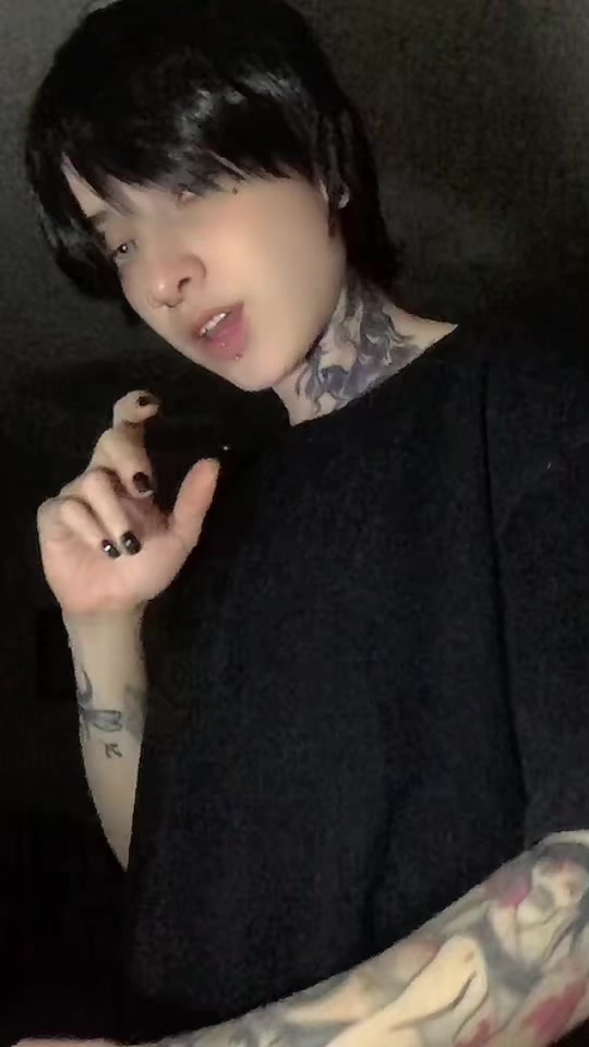 @Cieloazu violetrose
