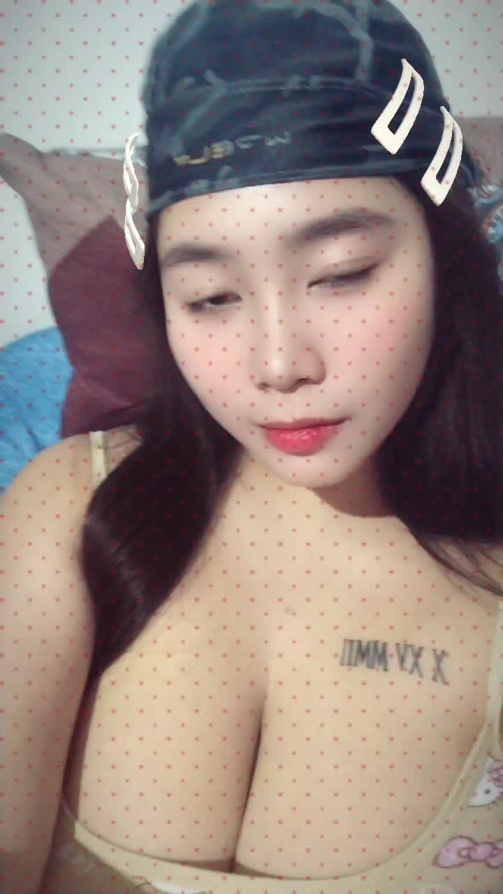 @hottita21