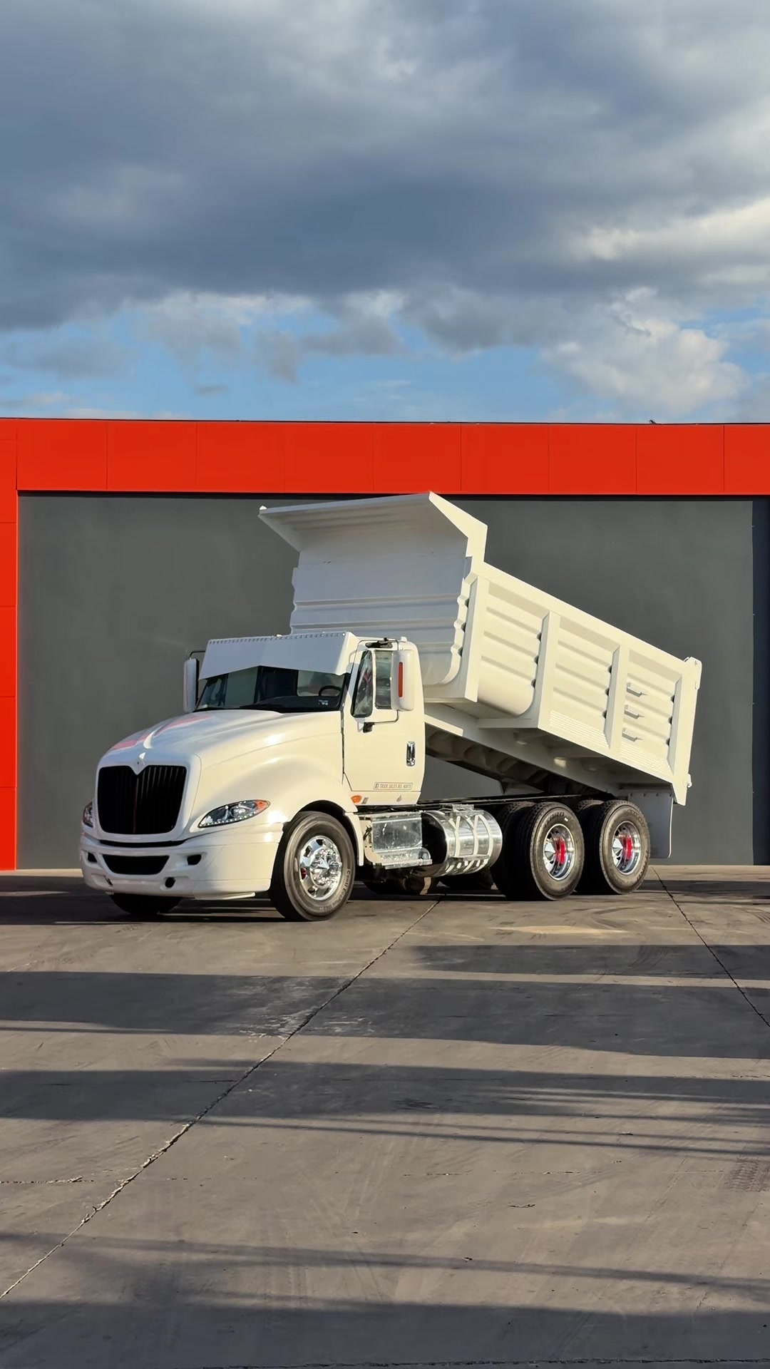 @TRUCKSALESDELNORTE