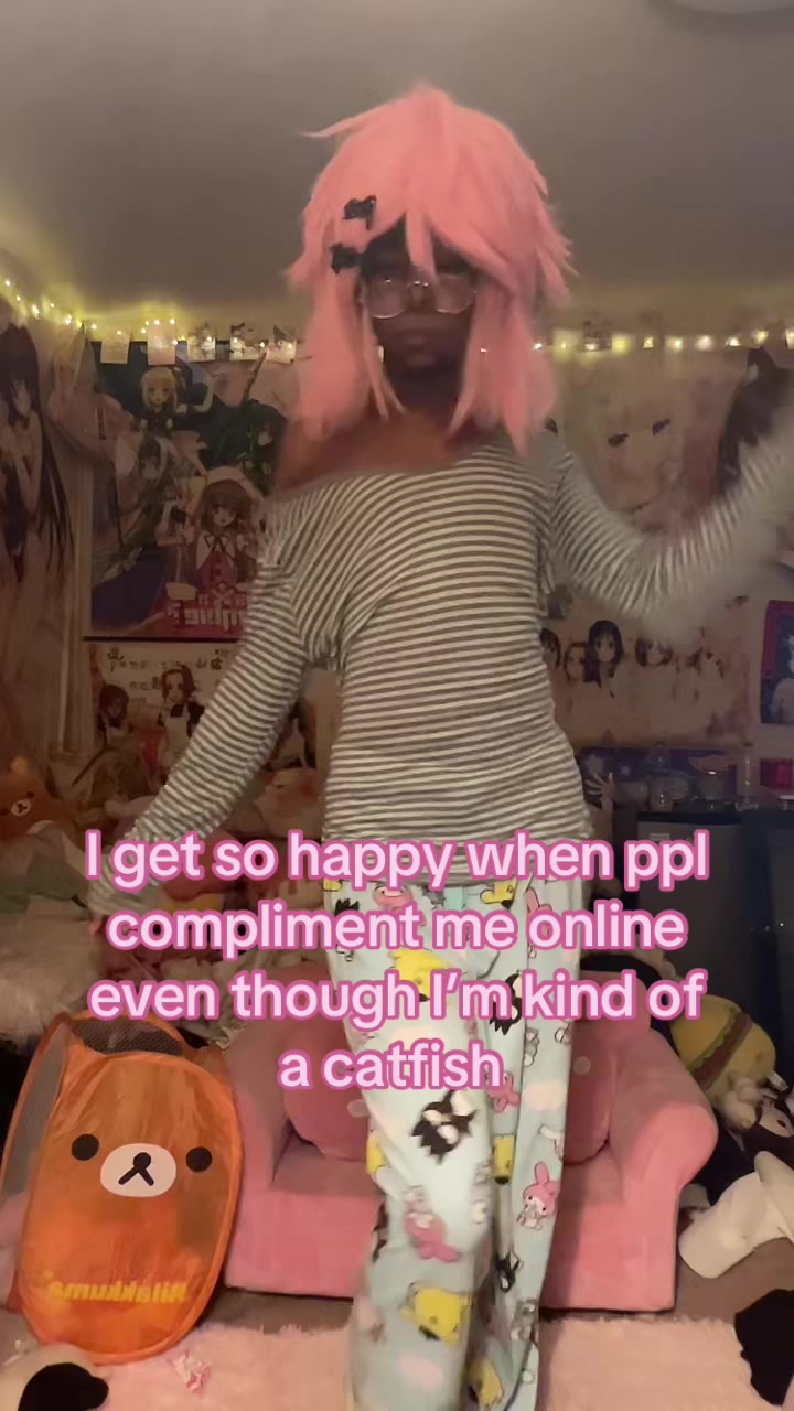 @‧₊˚ ⋅♡𝖎𝖘𝖆𝖆𝖈♡‧₊˚ (cis guy)