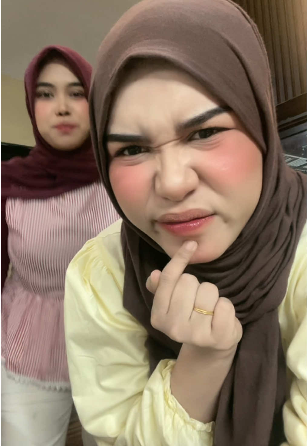 @Faniii˚✿˖°