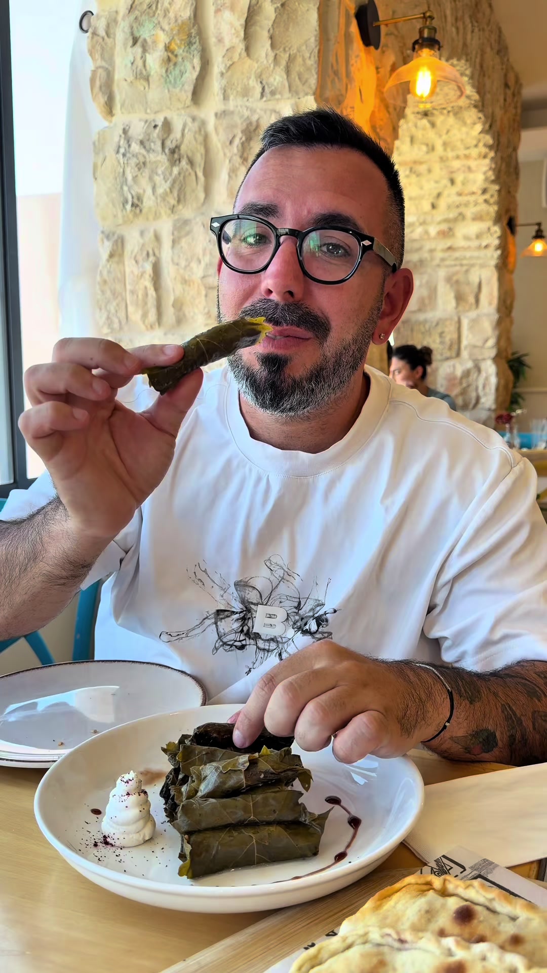 @צחי אוכל את ישראל 🇮🇱