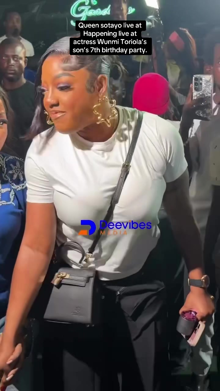 @LifestyleBuzzByDunni