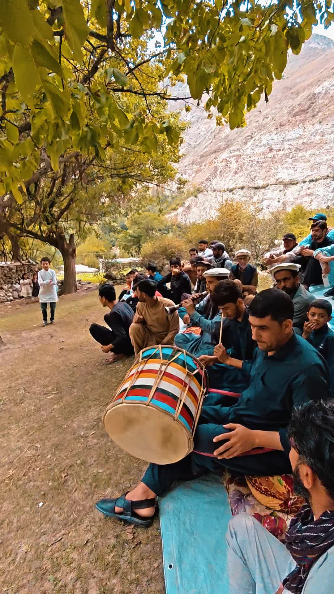 @Bazme_Chitral