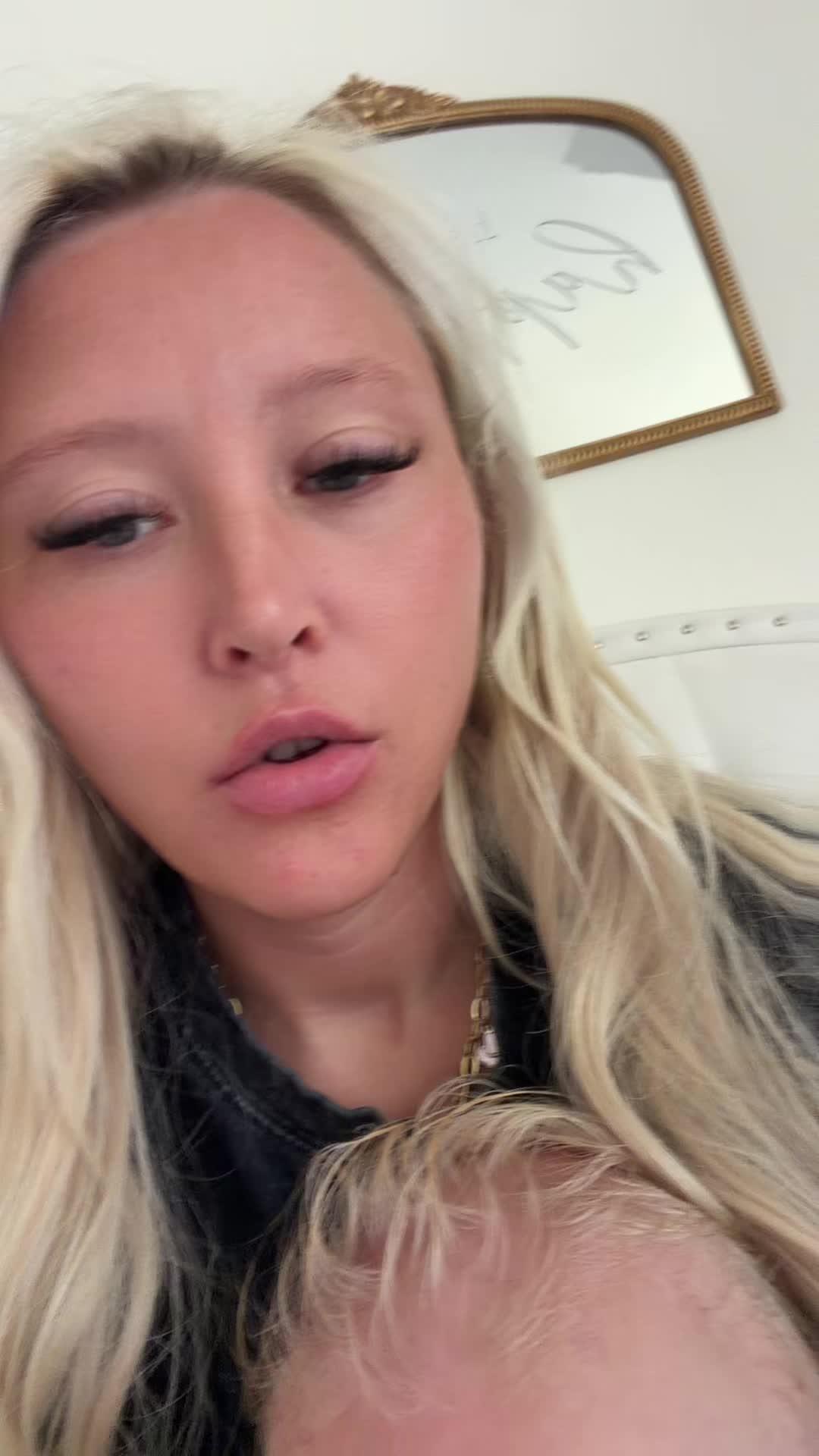 @Christian Nicole ๐