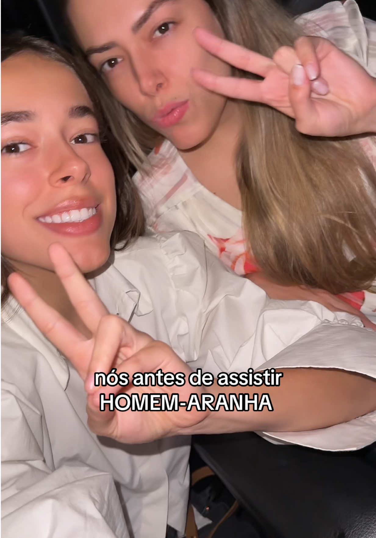 @Julia Andrade
