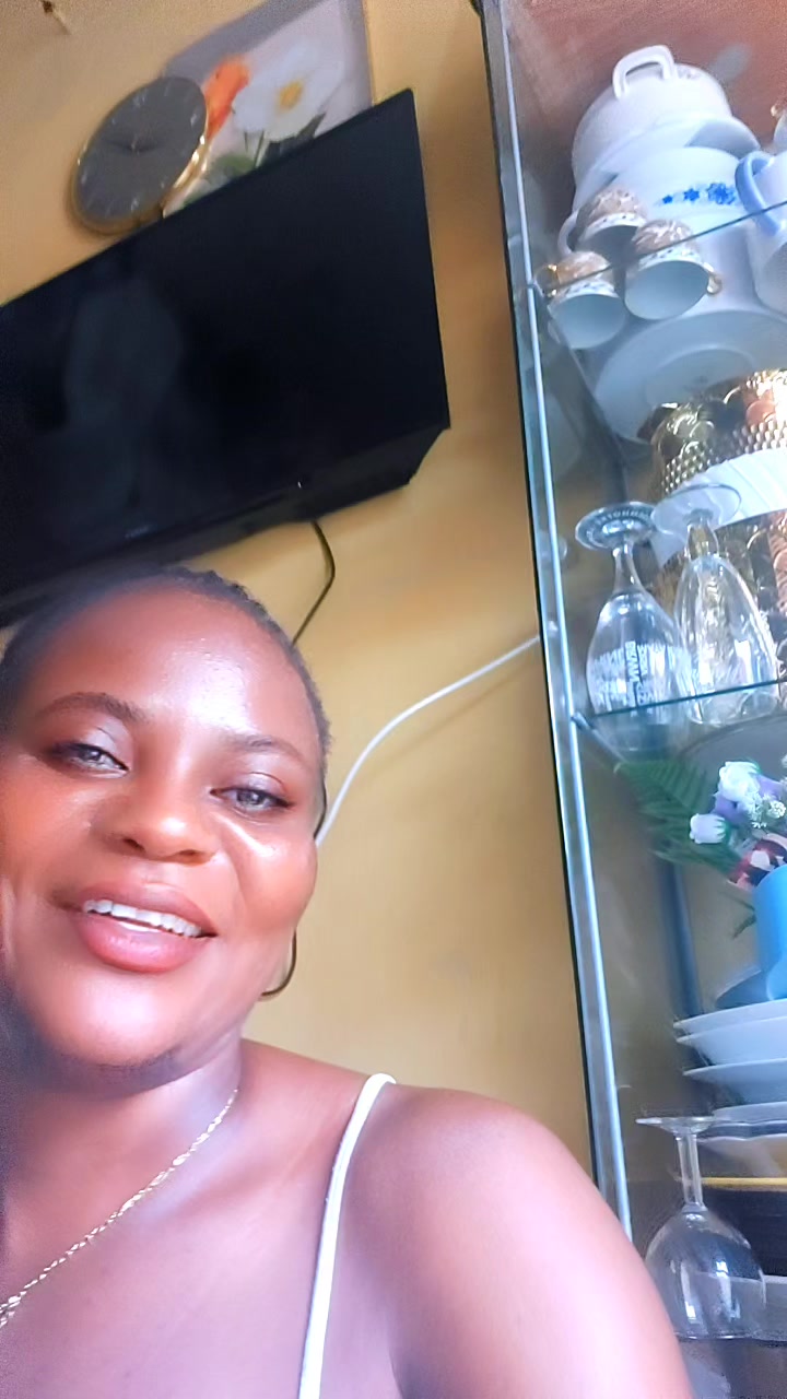 @Juvette Mbila