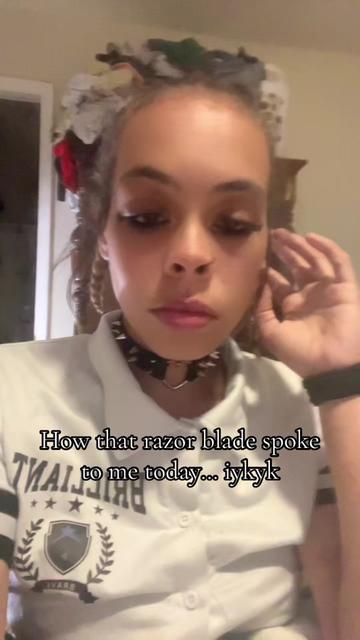 @CurlyHeadCutie