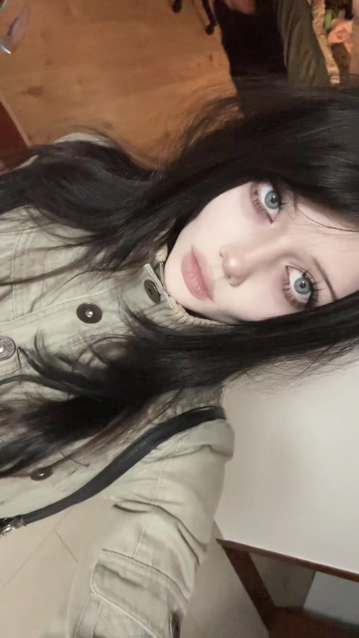 @🧛🏻♀️
