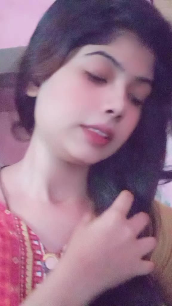 @{🤍kashish Mattu👑}