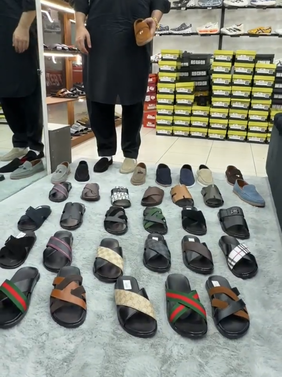 @The Sneaker Toe
