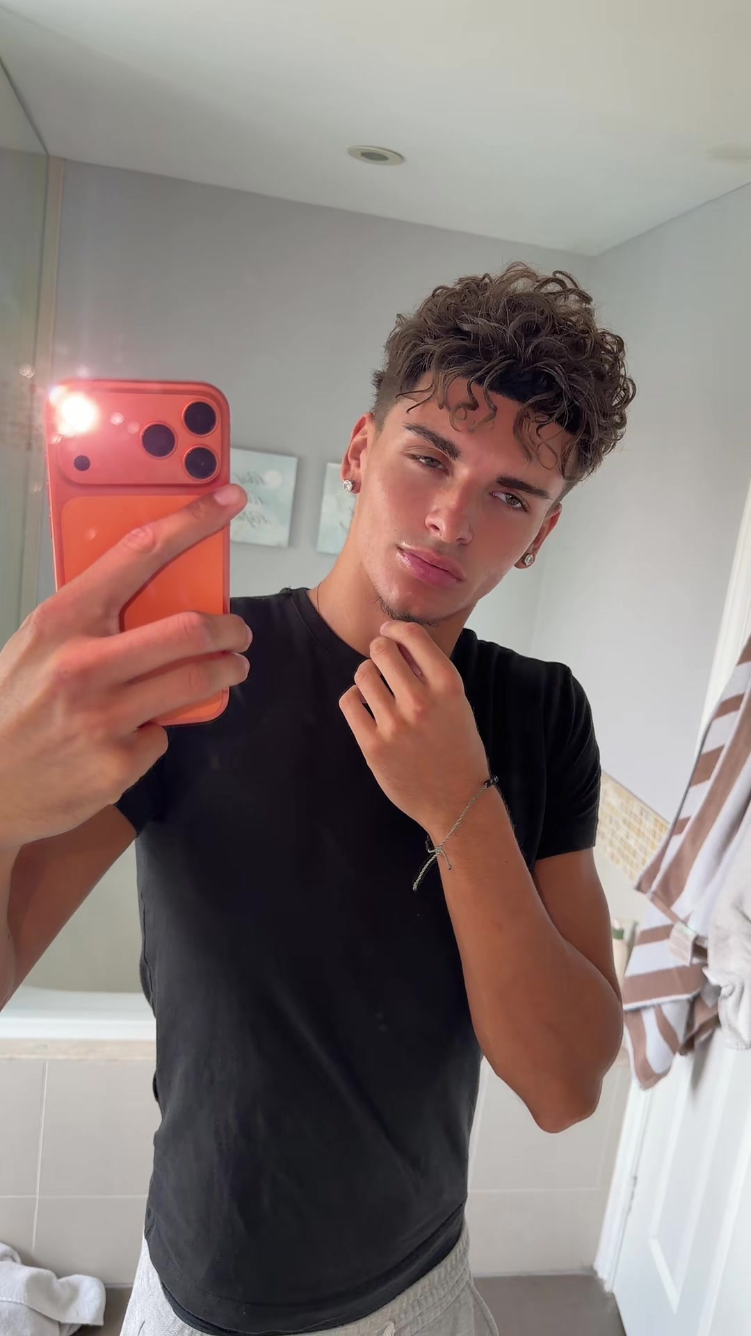 @chris.nikoo
