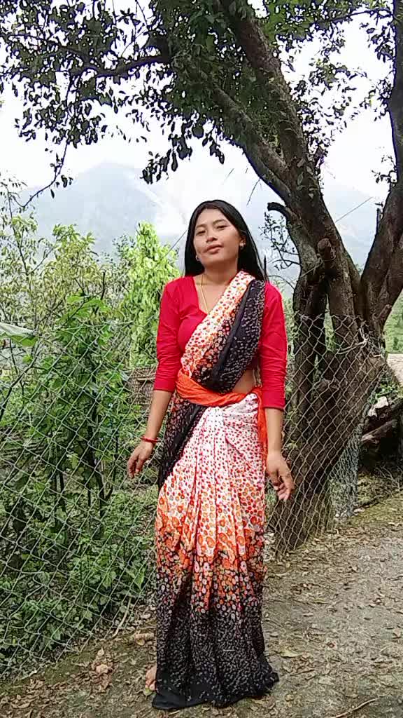 @santu maya tamang🌼🌺